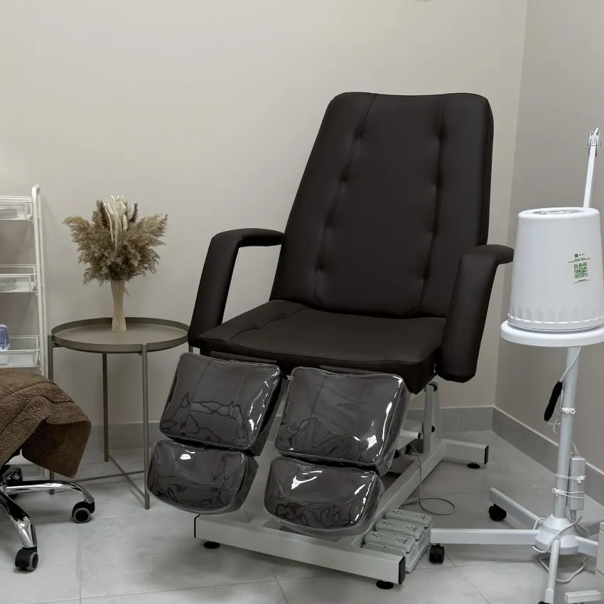 Парикмахерское кресло 1